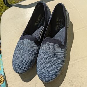 SKECHERS "Cleo Sport Our Town" Blue Slip-on, Wmn Sz 9, EUC!!!